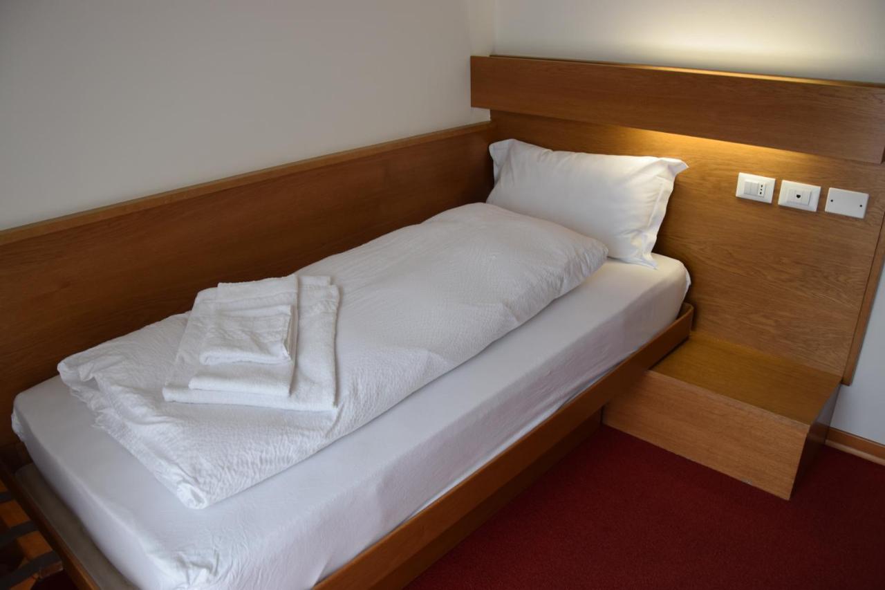 Hotel Ferrari Pinzolo Esterno foto