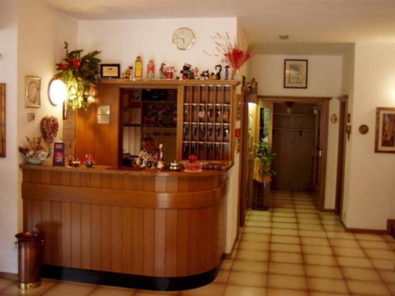 Hotel Ferrari Pinzolo Esterno foto