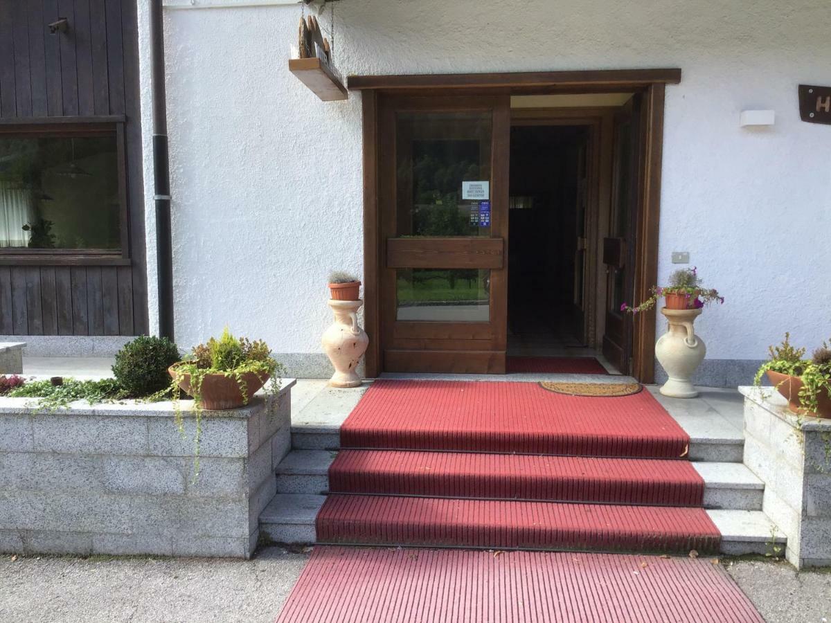 Hotel Ferrari Pinzolo Esterno foto